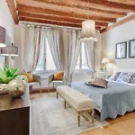 Casa Arias